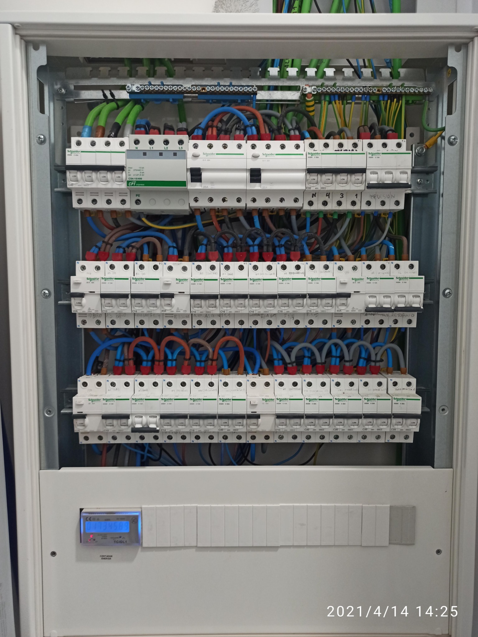 Cuadro eléctrico para instalación profesional